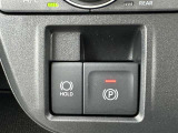 ★電動パーキングブレーキ★スイッチで作動・解除。「P」シフトで自動作動、「P」シフト以外にシフトで解除されるオート機能!