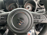 ノーマルなハンドルとなっております!握りやすく長距離運転も快適ですよ〜