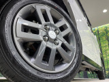 【純正15インチアルミホイール】外観にマッチした純正アルミホイールを装着しております。各種社外アルミホイールや、スタッドレスタイヤも取扱いしております。是非ご相談ください♪