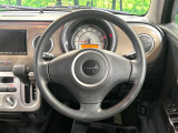 ステアリングも使用感が少なく、きれいな状態となっております♪