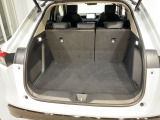 広々としたカーゴスペース。週末のお買い物や長期旅行のたくさんの荷物も積載できます。