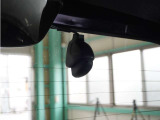 この車にはリアにもドライブレコーダーを装備しております◆映像・音声などを記録する自動車用の装置です。 もしもの事故の際の記録はもちろん、旅行の際の思い出としてドライブの映像を楽しむことができます。