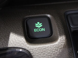 ECONスイッチの効果とあなたの運転で、クルマと力をあわせ「燃費向上=ガソリン代の節約=CO2 削減」のチャレンジをお楽しみください。