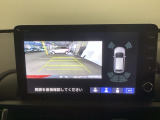 後方確認はお任せ! リアカメラ装備でバック駐車をサポートします。