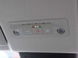 SOSコールを装備。NissanConnec(有料)にご加入頂くと、緊急時に専門のオペレーターにつながるSOSコールや、乗る前エアコン、無線での地図更新などさまざまサービスで素敵なカーライフをもたらしてくれます!