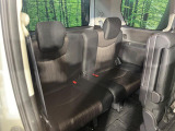 3列目シートはもちろん状態良好☆大人でもゆったりと座って頂けますので、大人数でのお出かけもラクラクです♪ご家族で、気の知れた仲間で、ドライブに行くのが楽しみですね♪