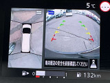 アラウンドビューモニターで車庫入れも安心です