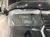 LEDヘッドライトは、点灯の瞬間から最大光量を発揮し、突然暗くなるトンネルなどでの安定感を高めます。