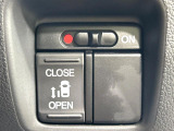 【パワースライドドア】スマートキーや運転席のスイッチでスライドドアの開閉が可能♪電動だから力を入れてドアを開ける必要が無く、小さいお子様でも、重い荷物を持っている時もラクに開け閉めできます♪