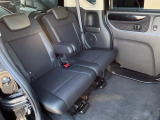 後部座席も気になるようなキズ・汚れやへたり等、大きなダメージはなく、良好な状態です。