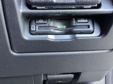 ETCももちろん搭載。いちいち料金所で停車する必要なんて当然ないです。スムーズにストレスなくドライブをお楽しみください。(※支払総額にセットアップ費用は含まれておりません。)