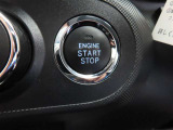 プッシュスタートです。エンジンの始動、停止がワンタッチ操作で出来ます。