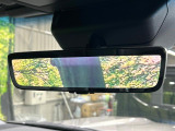 【デジタルインナーミラー】後席の大きな荷物や同乗者で後方が確認しづらい時でも安心!カメラが撮影した車両後方の映像をルームミラー内に表示。クリアな視界で状況の確認が可能です!