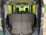 普段のお買い物や通勤、送迎等に十分な荷室スペースを確保しております。セカンドシートを倒すと、大きな荷物の積載も可能です♪