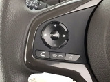 ステアリングリモコンは、運転中でも簡単に音量調整やチャンネル変更もできます!わき見運転防止にもつながるので安心です♪