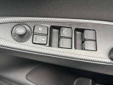 オート格納機能が付いたドアミラー
