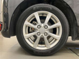 タイヤホイールもきれいです。