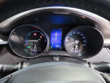 とっても見やすいメーターです。夜間時はラグジュアリーな気分にさせてくれる照明が魅力ですので、夜のドライブも楽しみになりますよ♪