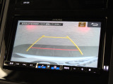 バックカメラが装備されており、後方の安全確認はもちろんのこと狭い場所での駐車や雨の日・夜間など視界の悪いコンディションでのストレスの軽減にもなります!
