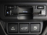 非常時やキャンプなどに役立つAC100Vコンセント付きです。ETCも装備してます。