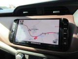 日産純正カーナビゲーション・大画面表示で地図も見やすく、初めての道もこれがあれば安心ですね。