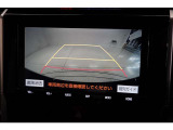 バックモニターがあれば車庫入れ時など、後ろが確認できて安心です。運転に自信がない方にはおすすめの装備です。ただし、バック時目視での確認も忘れずに。