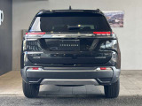 リアからもカッコよさがこぼれてあふれ出す。それがJeepです!