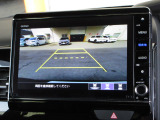 バックをするとき自動でリアの様子が映る『リアカメラ』付き!ナビ画面で確認しながらバックができますから安心ですね。でも、目視も大切ですよ!安全第一でお願いします!