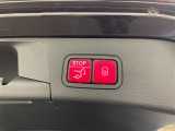 【パワーバックドア】荷物を抱えた状態でもスイッチ操作によるリアゲートの開閉が可能です☆お買い物時やアウトドアの際に役立ちますね♪