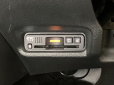 ハンドルの左下にETCがついています。高速道路の料金所の通過も楽々です。 カードの取り出しもしやすい場所についています。