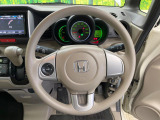 ステアリングも使用感が少なく、きれいな状態となっております♪
