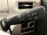 オートライトを装備しています★夜道やトンネルなど暗いところでライトを点灯してくれます★