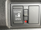 【パワースライドドア】スマートキーや運転席のスイッチでスライドドアの開閉が可能♪電動だから力を入れてドアを開ける必要が無く、小さいお子様でも、重い荷物を持っている時もラクに開け閉めできます♪