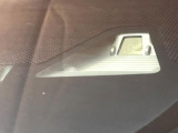 【ホンダセンシング】走行中に前方の車両等を認識し、衝突しそうな時は警報とブレーキで衝突回避と被害軽減をアシスト。より安全にドライブをお楽しみいただけます。