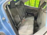 後部座席も気になるようなキズ・汚れやへたり等、大きなダメージはなく、良好な状態です。