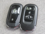 スマートキー2つ付きです。
