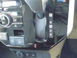 ☆走りもスムーズ!無段階変速のCVTです(^^♪燃費にも貢献しています♪