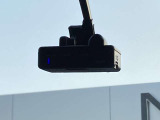■ドライブレコーダー■場所を取らないオールインタイプ。フルハイビジョン録画機能により、高精細な映像を記録できます。記録した映像はパソコンなどで確認できます。