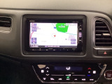 ナビゲーションはフルセグTV対応のGathers純正メモリーナビを搭載しています。Bluetoothオーディオ機能がありますので、スマートフォンなどの音楽も再生できます。