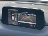 【 全方位カメラ 】上から見下ろしたように駐車が可能です。安心して縦列駐車も可能です♪