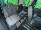 3列目シートはもちろん状態良好☆大人でもゆったりと座って頂けますので、大人数でのお出かけもラクラクです♪ご家族で、気の知れた仲間で、ドライブに行くのが楽しみですね♪