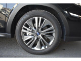 純正18インチアルミホイル/タイヤサイズは225/55R18です