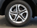 アルミホイール5ダブルスポークダイナミックデザイン8J x 18 235/60R18/ダイナミックサスペンション