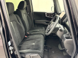 ■内装■車内は黒を基調としていますので落ち着いた雰囲気を味わうことができます。