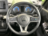 【純正革巻きステアリング】上質な革を使用することで、手にしっかり馴染みとても運転しやすいハンドルです♪