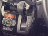 車の操作は分からないという方いらっしゃいませんか?そんな方でも安心して下さい!とっても簡単に操作、運転出来ますので幅広い層のお客様から大人気の一台です!