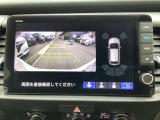 運転が苦手な方も車庫入れラクラクです!ギアをリバースに入れれば自動的にモニターが切り換わりますので、面倒な操作は不要です。狭い駐車場もお車を傷つけず安心です!