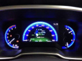 とっても見やすいメーターです。夜間時はラグジュアリーな気分にさせてくれる照明が魅力ですので、夜のドライブも楽しみになりますよ♪