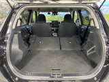 後席を格納すると、これだけの広さが!シーンに合わせたシートアレンジで、大きな荷物も積むことが出来ます♪