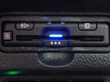 ■【ETC車載器】が装備されています。セットアップをしてお渡しとなり、ETCカードを差し込むだけで高速道路の利用が可能です。